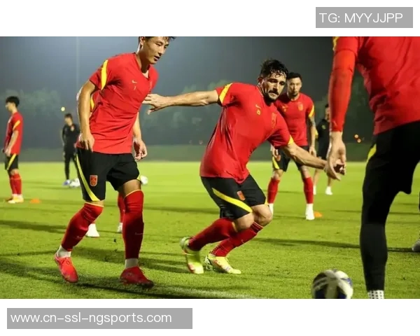 阿特拉斯与蓝十字的激烈对决揭示了足球战术与团队精神的完美结合